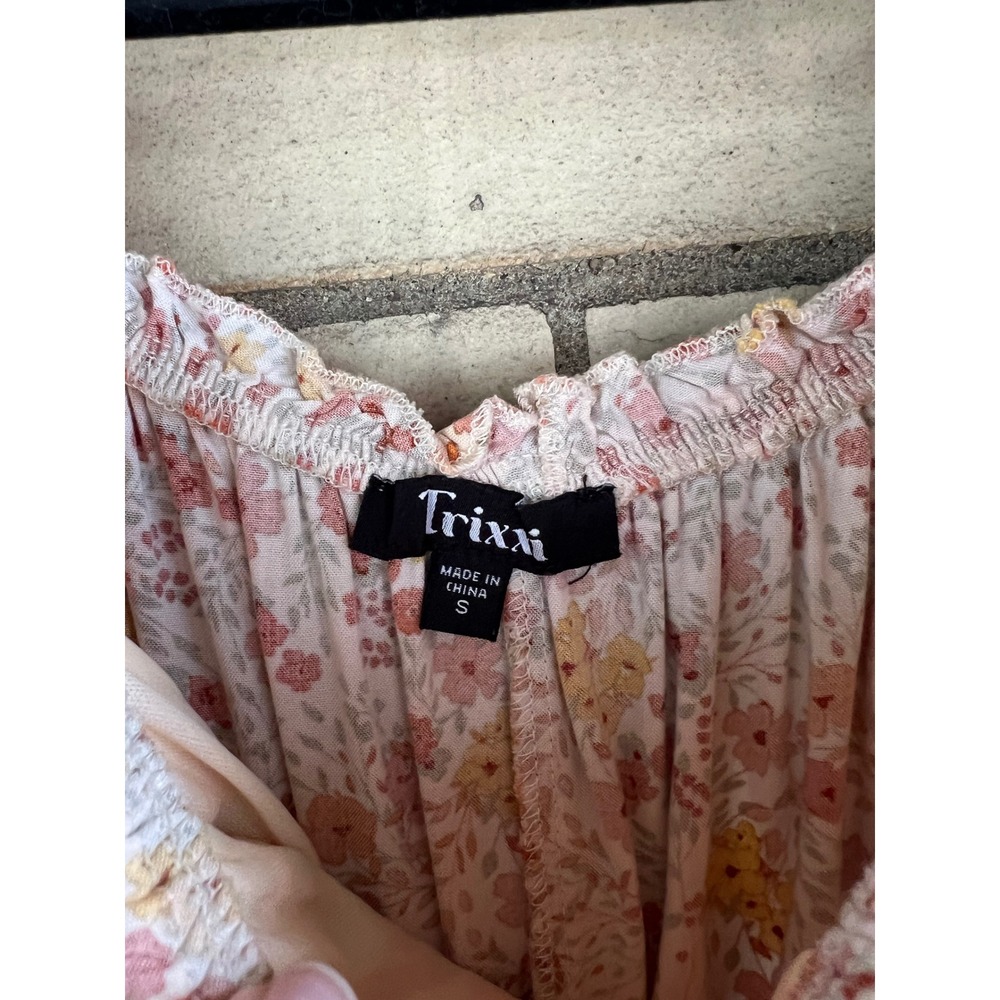 Trixxi Floral Smocked Waist Romper Yellow Pink Red Jrs Size Small XS - Picture 5 of 9